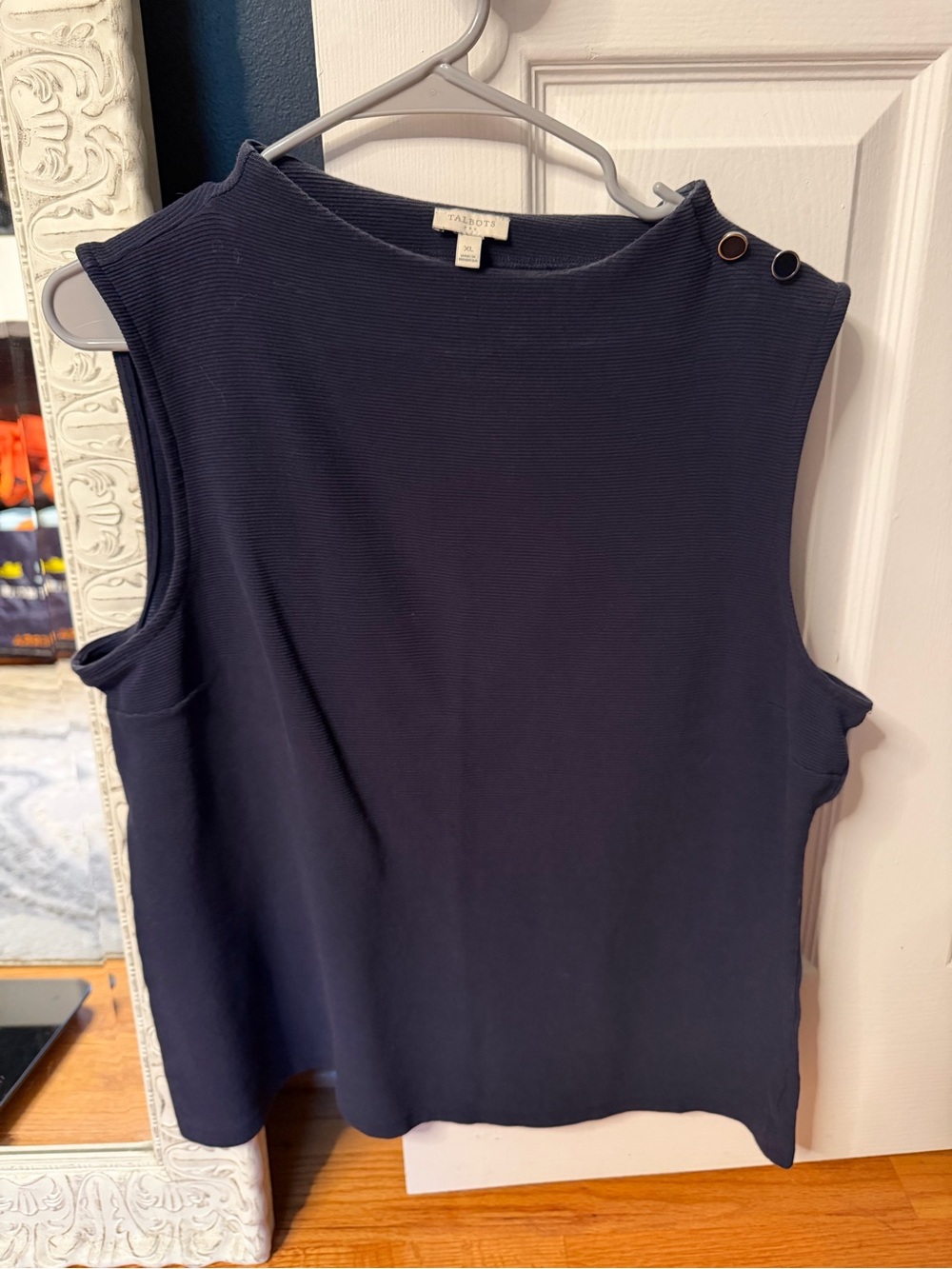 Talbots Navy Ribbed Sleeveless Shell with Shoulder Button Accents